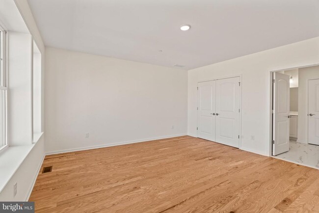 Building Photo - 2306 Palermo Dr