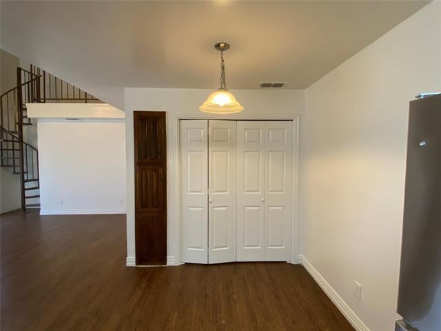 Building Photo - 2110 Stone Moss Ln