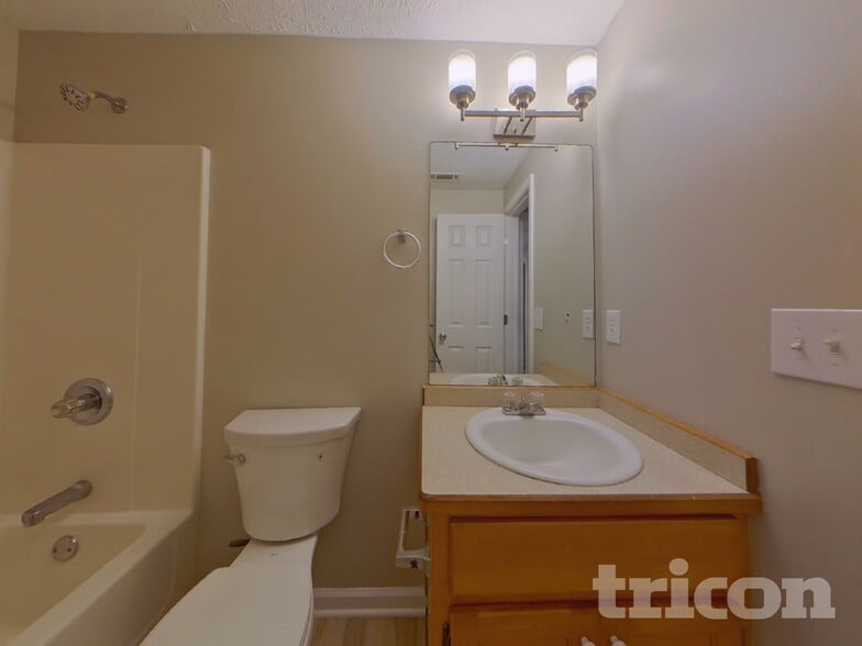 Building Photo - 6450 Bonanza Trail