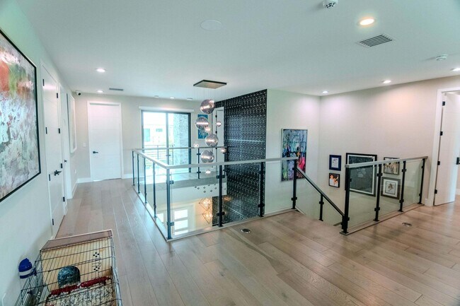 Building Photo - 8305 Fishhawk Falls Ct