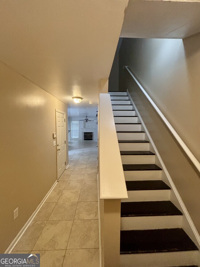 Building Photo - 141 Chastain Loop