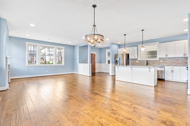 Building Photo - Bright & Beautiful Home in Bethany Creek Falls - 4 Bedroom/2.5 bath