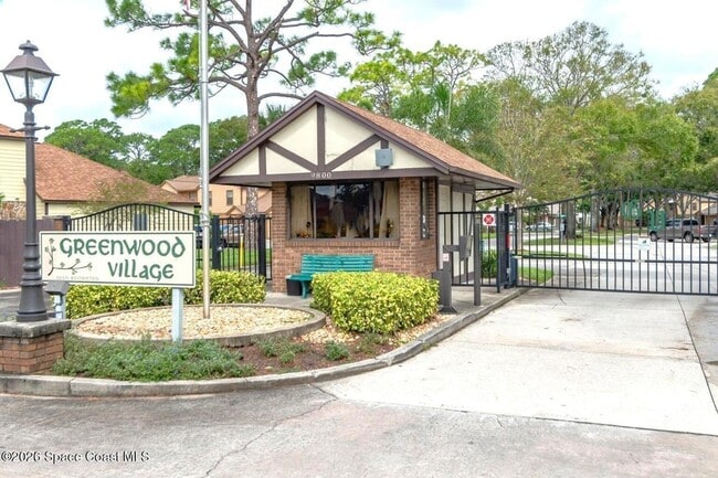 Building Photo - 9010 Wedgewood Pl