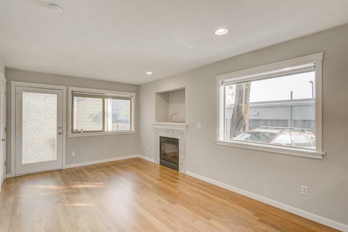 Building Photo - 308 20th Ave S