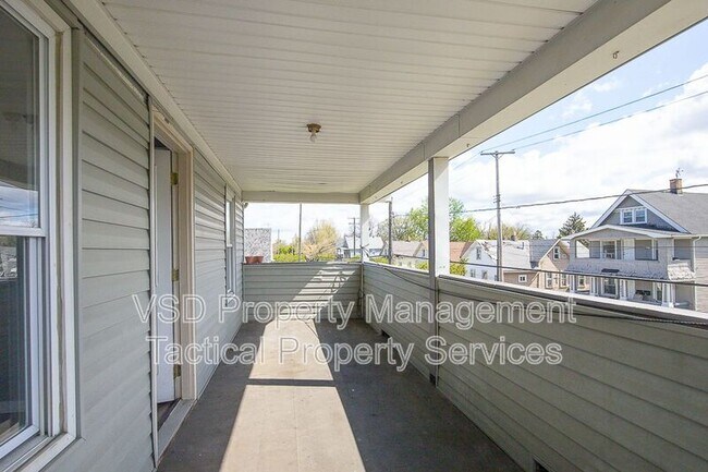 Building Photo - 3484 W 60th St