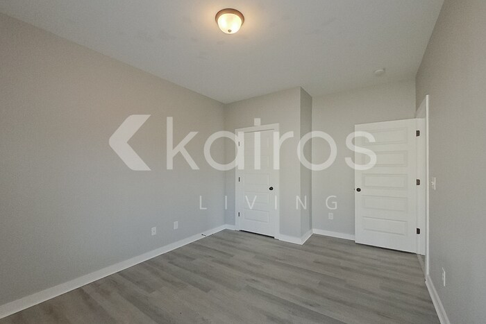 Building Photo - 15 HAWK LN