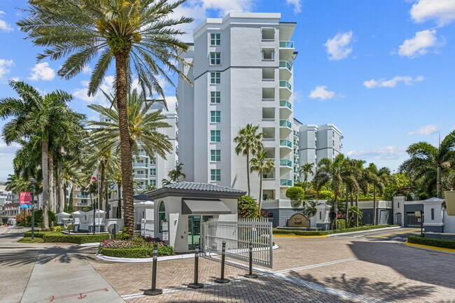 Building Photo - 500 SE Mizner Blvd