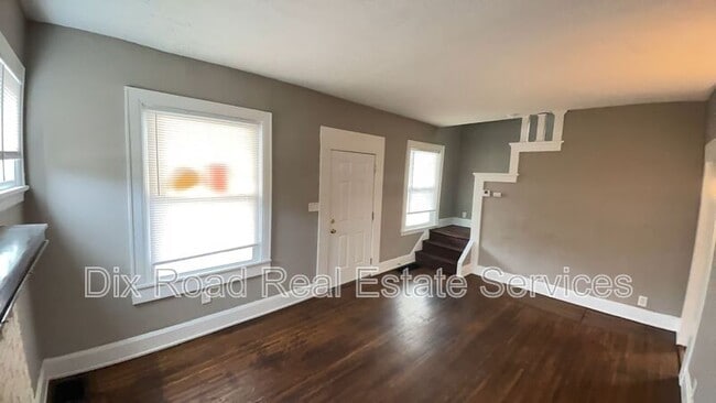 Building Photo - 4553 Midland Ave