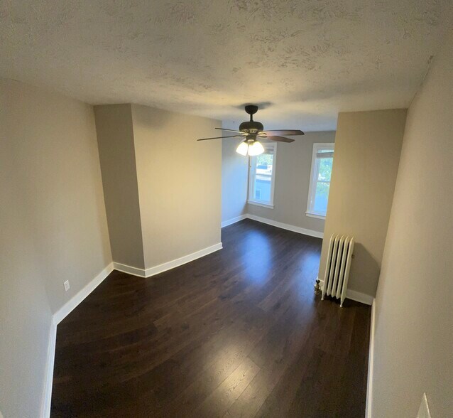 Building Photo - 2536 DuPont Ave S