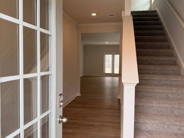 Building Photo - 991 Lost Creek Pkwy