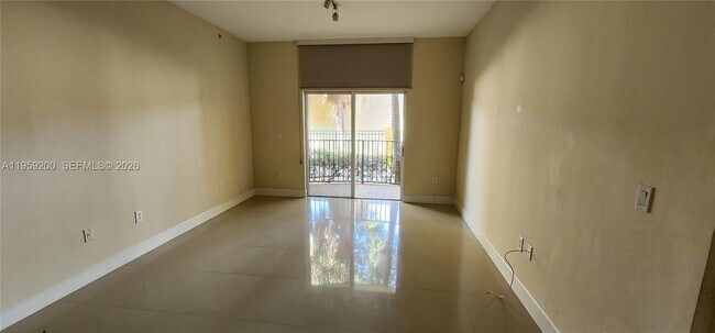 Building Photo - 7360 NW 114th Ave