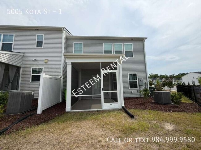 Building Photo - 5005 Kota St