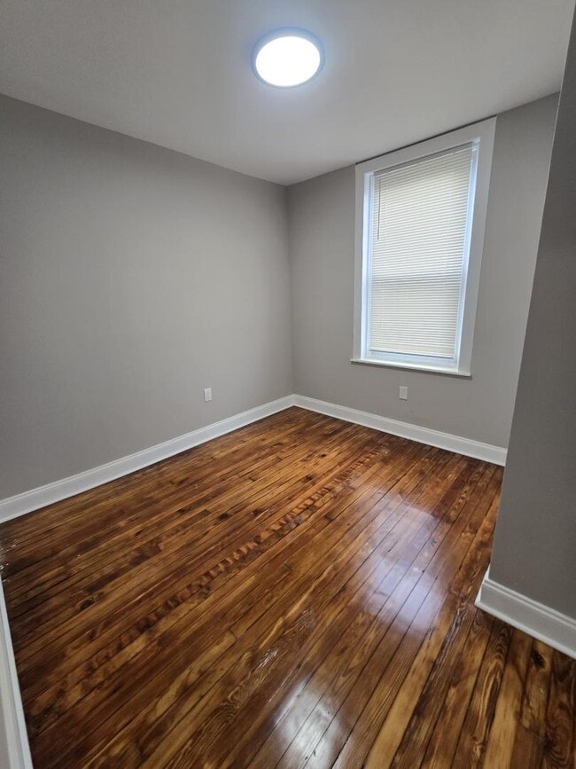 Building Photo - 2936 Tulip St