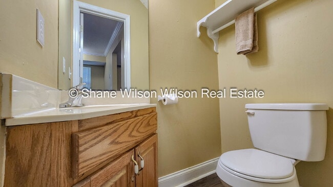 Building Photo - 2 BR / 1.5 with STORAGE in Rossville.  Come View today!!