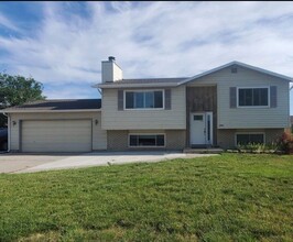 Building Photo - 2892 Midwest Dr