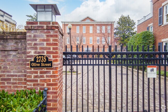 Building Photo - Phillips School Condominium