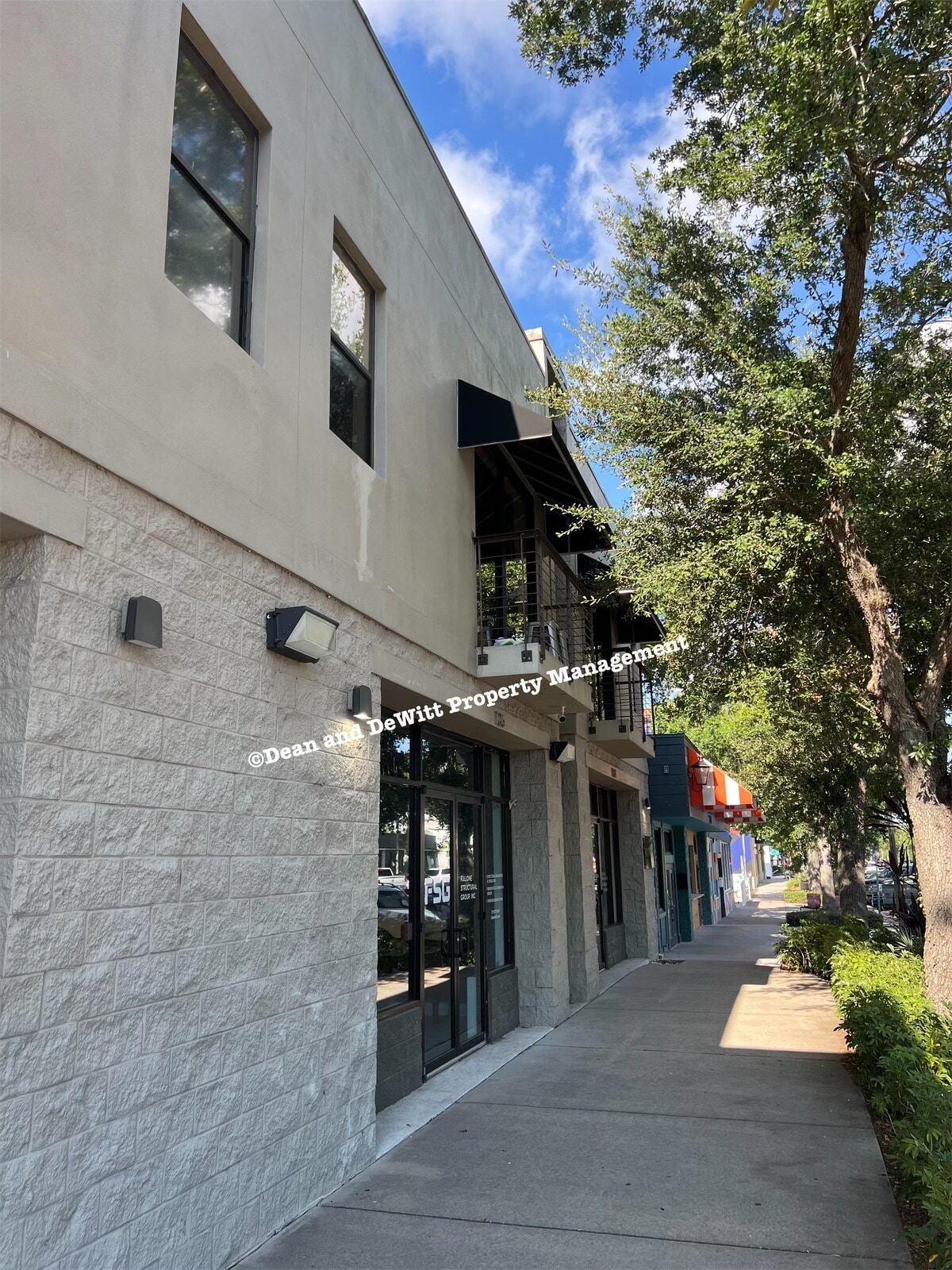 Building Photo - 2 Bed/2 Bath