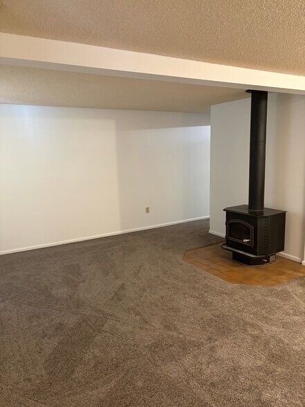 Building Photo - 5018 Continental Pl