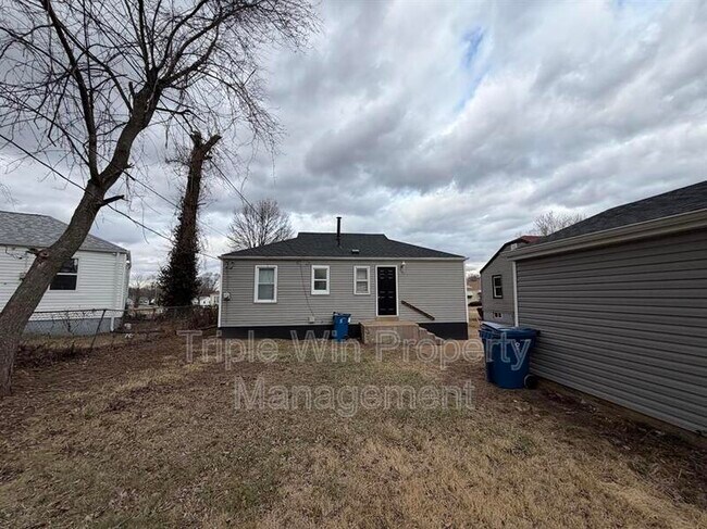 Building Photo - 8138 Blanchard Dr