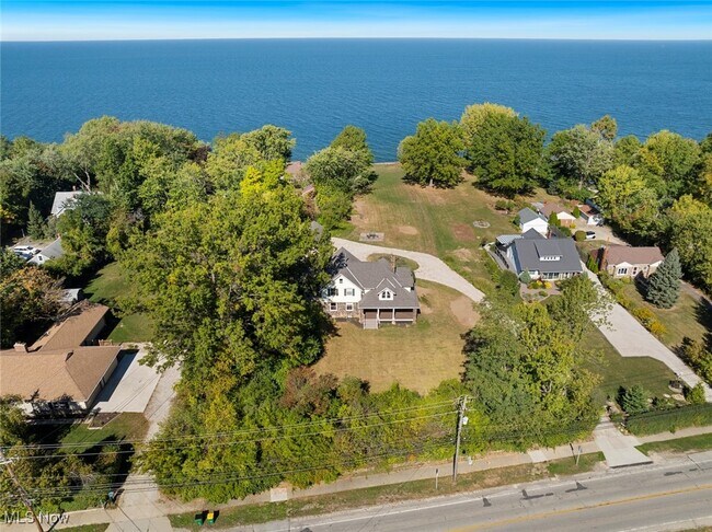 Building Photo - 31103 Lakeshore Blvd