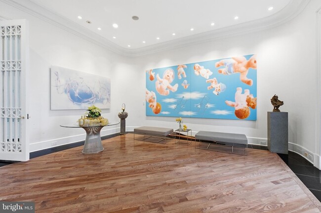 Building Photo - 3308 R St NW