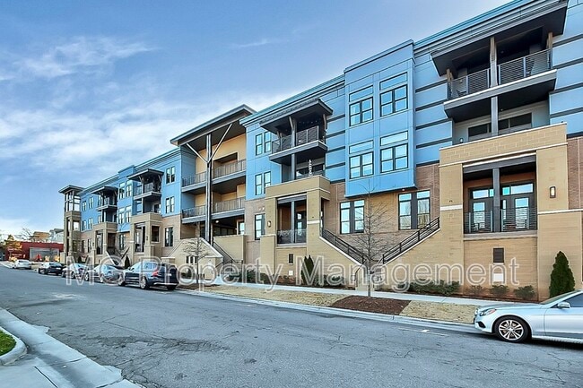 Building Photo - 2401 Euclid Ave