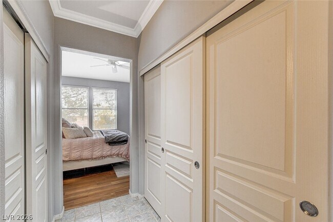 Building Photo - 656 Peachy Canyon Cir