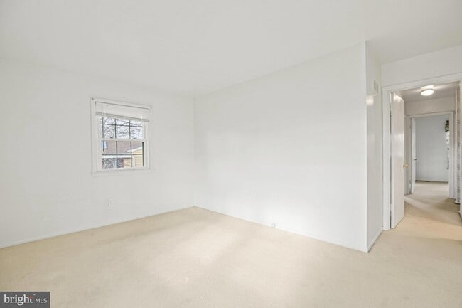 Building Photo - 6106 Rivanna Dr