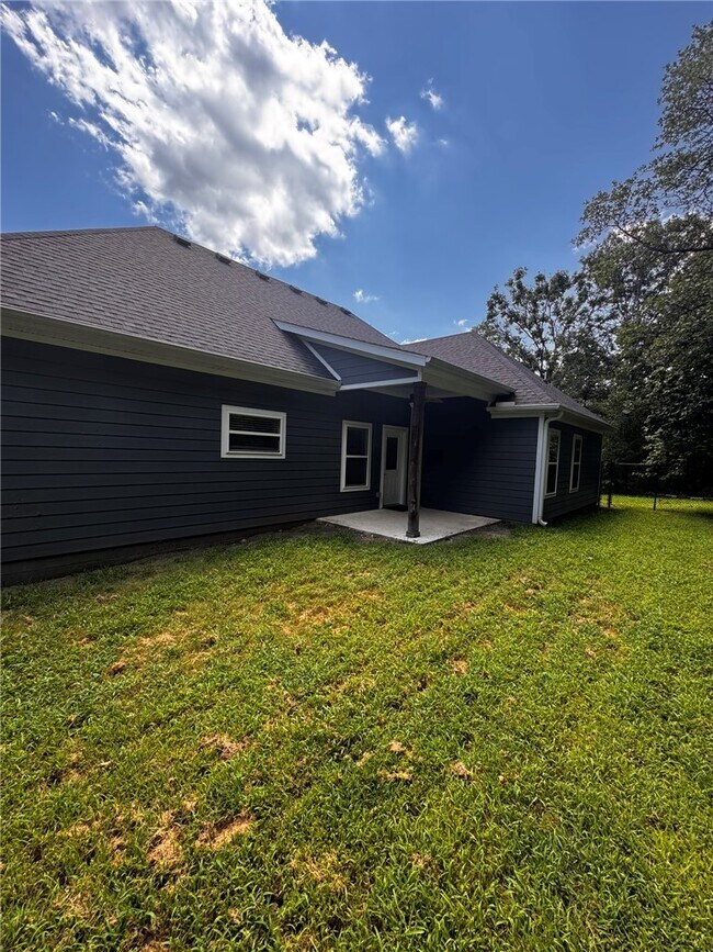 Building Photo - 12 Hobkirk Dr