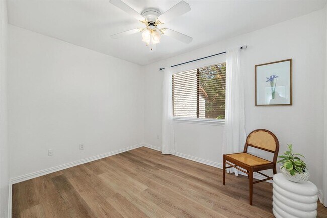 Building Photo - 4306 Bonnell Vista Cove