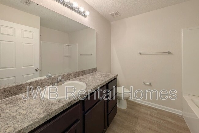 Building Photo - 5651 Norde Dr W