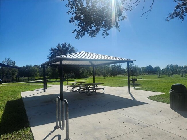 Building Photo - 12609 Salomon Cove Dr