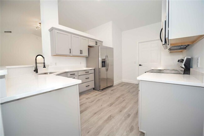 Building Photo - 16414 SE 92nd Terrace