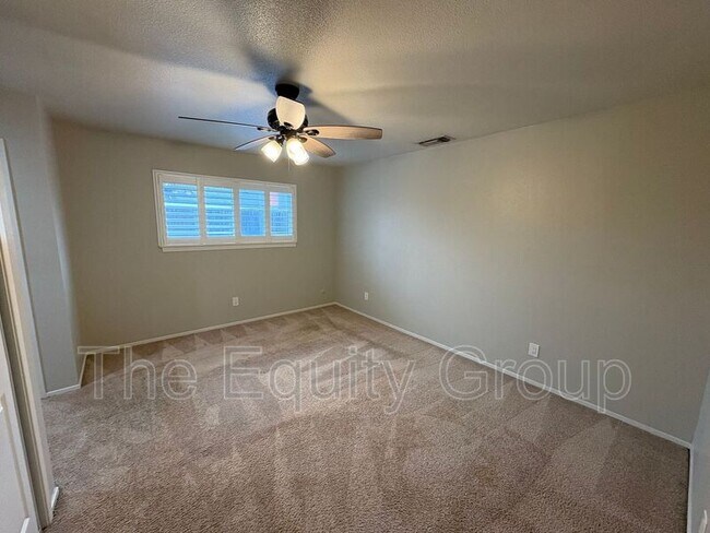 Building Photo - 1937 Chinowth St