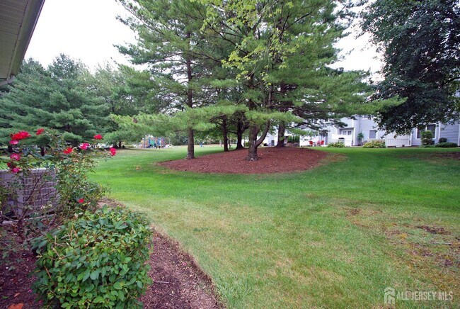 Building Photo - 9 Sandpiper Dr