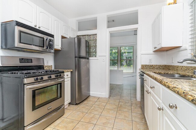 Building Photo - 4124 Herschel Ave