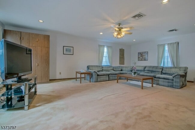 Building Photo - 619 Osio Ln