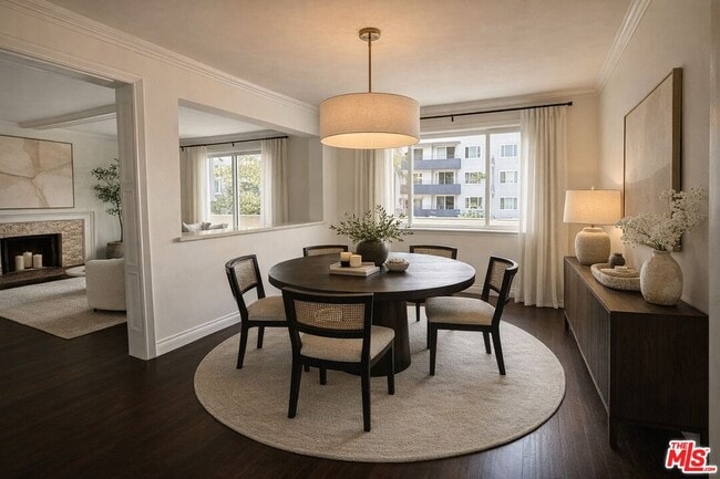 Building Photo - 1366 S Beverly Glen Blvd