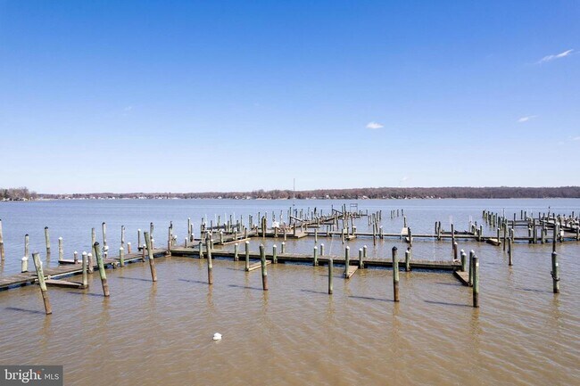 Building Photo - 26 Park Ln