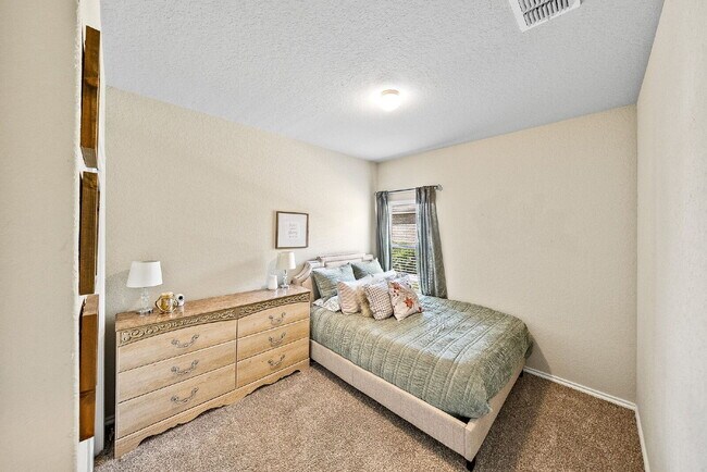 Building Photo - Custom Deck, Custom Closet, Custom Kind of Living