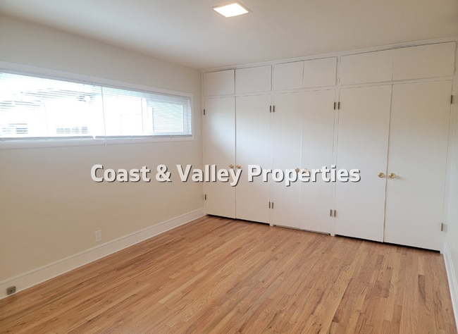 Building Photo - Beautiful Home in South Salinas!