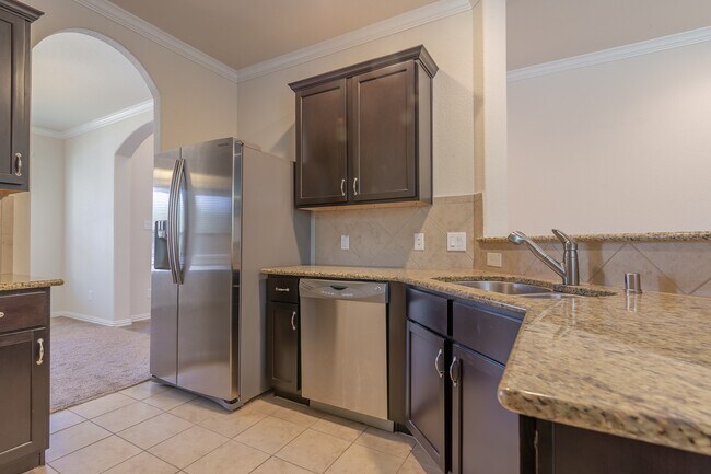 Building Photo - 5 Iris Arbor Ct