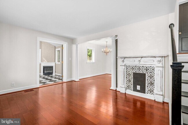 Building Photo - 2238 Meridian St