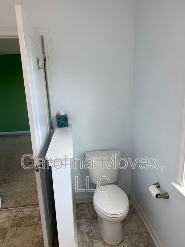Building Photo - 123 Dunnsmore Dr