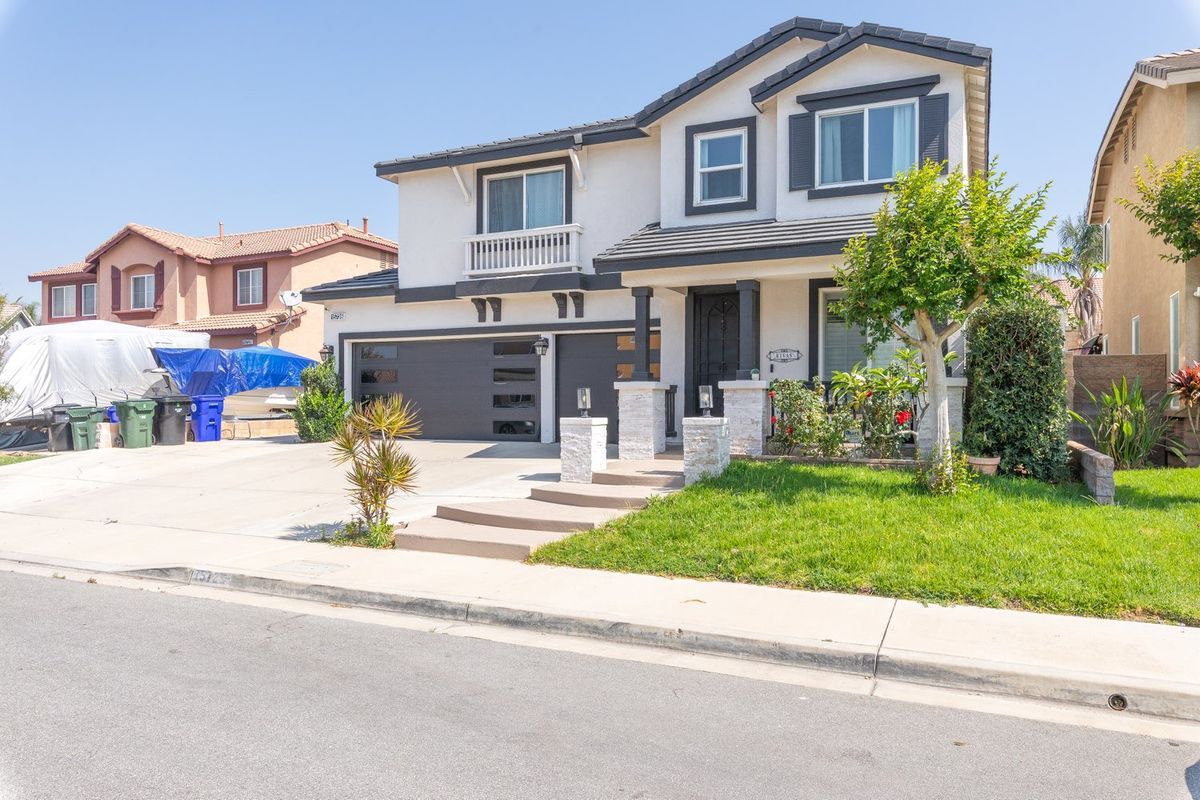 Building Photo - 15736 Home Ct
