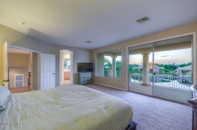 Building Photo - 1690 W Bartlett Way