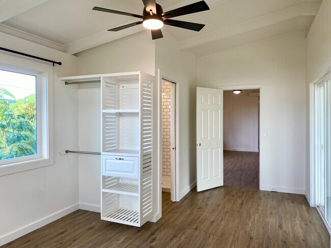 Master Bedroom - 81-1061 Captain Cook Rd
