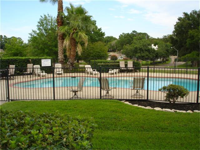 Building Photo - 12565 Melville Dr