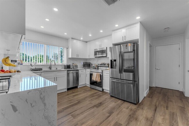 Building Photo - 13770 SW 192nd St