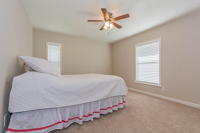Building Photo - 2225 Silver Sands Ct
